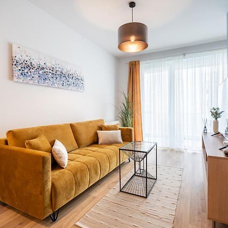 Blooming Budapest Apartment With Free Underground Parking Exterior foto